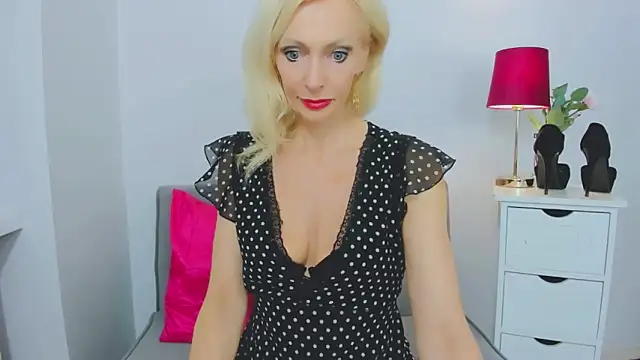 CrystalHotty online show from 01-21-25, 07:06