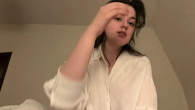 OohBunny online show from 06-19-26, 08:45