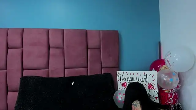 NinaInk online show from 02-14-25, 11:21