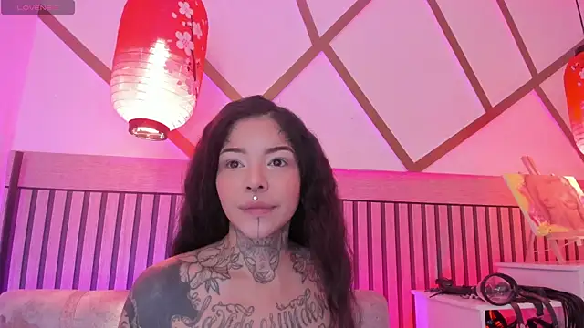 NinaInk online show from 07-05-26, 01:40