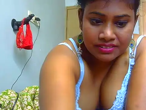 sexy roma online show from 12-22-24, 08:49