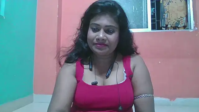 Snapshot of sexy_roma chatting on 06-07-26, 06:33 sexy roma online show from 06-07-26, 06:33