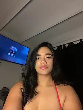 Snapshot of ElaEndez_ chatting on 05-16-26, 11:25 ElaEndez online show from 05-16-26, 11:25