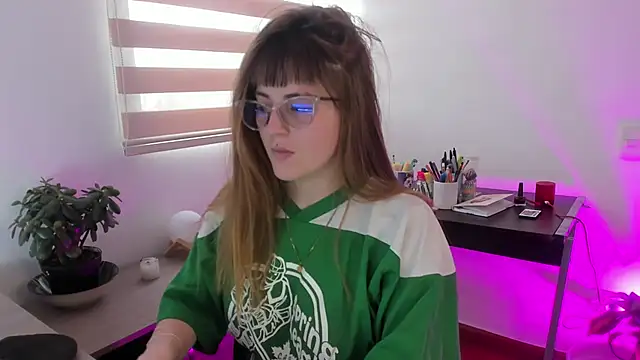 tekila   online show from 04-15-26, 10:21