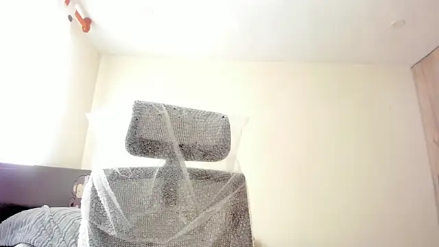 Snapshot of Sweetdreamses_ chatting on 09-18-25, 02:08 Sweetdreamses online show from 09-18-25, 02:08