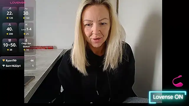 Angelamariexox online show from 12-21-25, 10:00