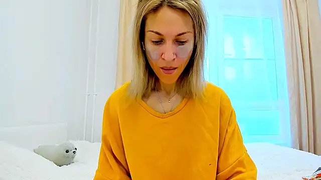 Mona Cruz online show from 03-03-25, 05:31