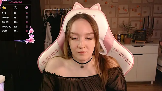 Snapshot of MoonlishSiren chatting on 12-06-24, 09:13 MoonlishSiren online show from 12-06-24, 09:13