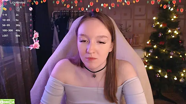 Snapshot of MoonlishSiren chatting on 12-26-24, 09:37 MoonlishSiren online show from 12-26-24, 09:37