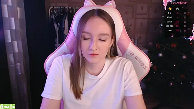 Snapshot of MoonlishSiren chatting on 01-25-25, 09:46 MoonlishSiren online show from 01-25-25, 09:46