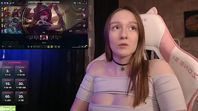 Snapshot of MoonlishSiren chatting on 03-21-25, 10:17 MoonlishSiren online show from 03-21-25, 10:17