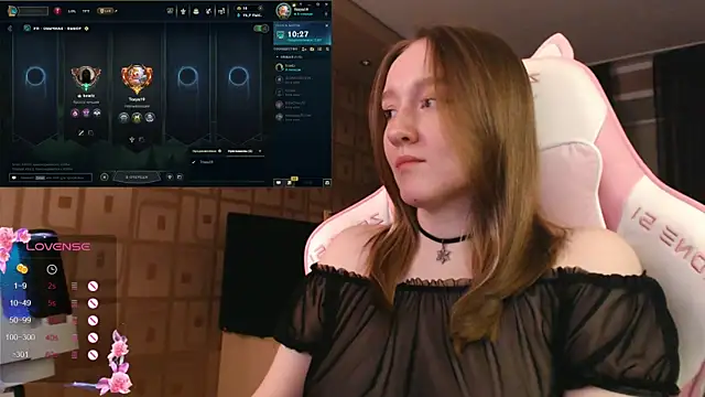 Snapshot of MoonlishSiren chatting on 10-23-25, 08:18 MoonlishSiren online show from 10-23-25, 08:18