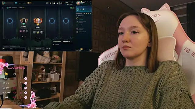 Snapshot of MoonlishSiren chatting on 11-09-25, 09:13 MoonlishSiren online show from 11-09-25, 09:13