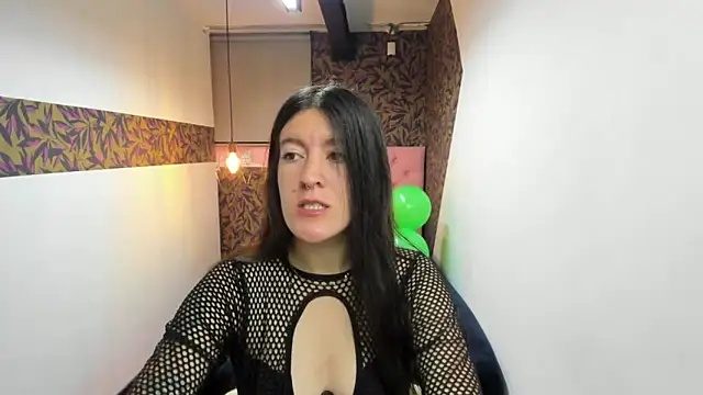 LiaCooper  online show from 03-19-25, 12:01