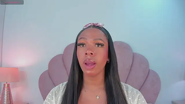 Nicole Paradise online show from 12-28-24, 12:56