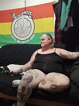 Trans Girl next door420 online show from 06-02-26, 09:06