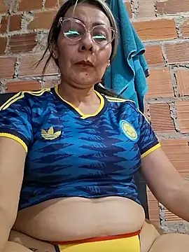 Mia-funny20 online show from 06-17-26, 08:21