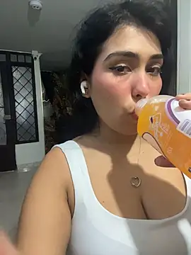 emma  cute   online show from 01-06-26, 11:47