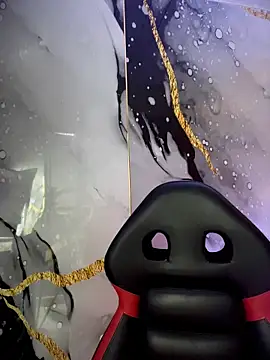 emma  cute   online show from 04-22-26, 11:01