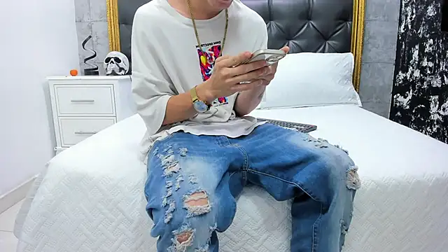 MarcusCollinss  online show from 12-06-24, 12:49