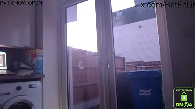 Snapshot of BritishHappyEnding chatting on 01-02-25, 08:06 BritishHappyEnding online show from 01-02-25, 08:06