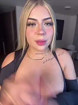 MiaWhitePink  online show from 02-07-26, 06:17