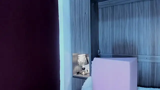 valerymeyerr online show from 04-07-26, 11:54