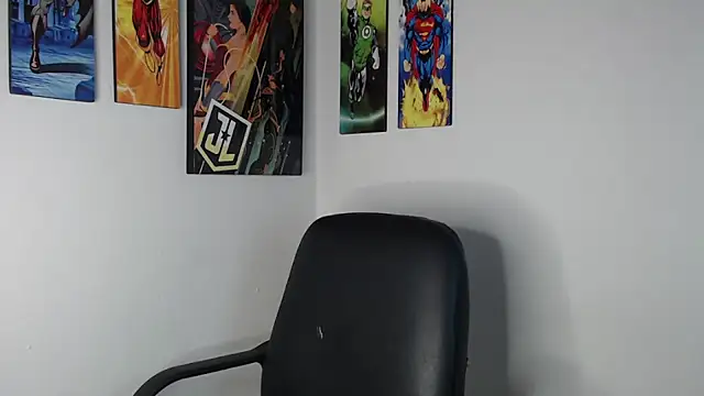 Snapshot of Enriblack92 chatting on 01-25-25, 03:30 Enriblack92 online show from 01-25-25, 03:30