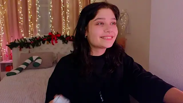 Snapshot of ari_rari chatting on 01-15-25, 12:09 ari rari online show from 01-15-25, 12:09