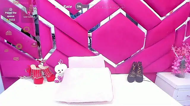 Snapshot of CooperEmma_ chatting on 07-02-26, 03:34 CooperEmma online show from 07-02-26, 03:34