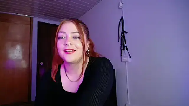 Snapshot of Layna_cold chatting on 02-13-25, 06:59 Layna cold online show from 02-13-25, 06:59