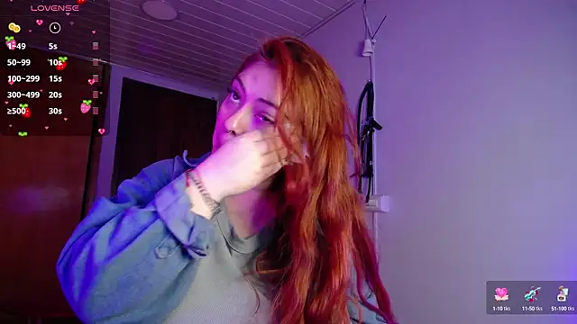 Snapshot of Layna_cold chatting on 02-22-25, 12:08 Layna cold online show from 02-22-25, 12:08