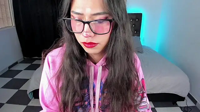 paula kawaiifu  online show from 03-08-25, 04:39