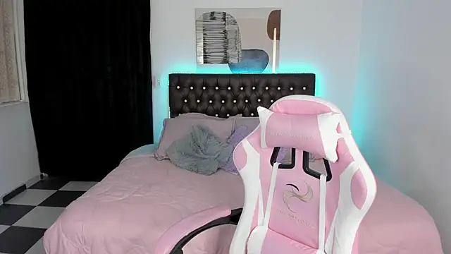 paula kawaiifu  online show from 03-15-25, 01:40