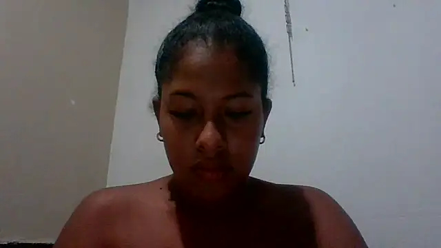 Kitra New online show from 11-02-25, 06:38