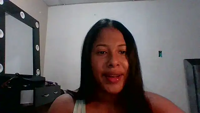 Kitra New online show from 02-24-26, 12:25
