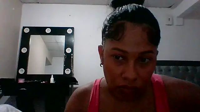 Kitra New online show from 05-07-26, 03:06