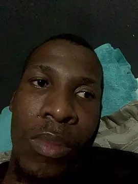 Snapshot of DManL chatting on 01-08-26, 07:38 DManL online show from 01-08-26, 07:38