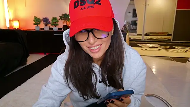 MissSmiley26 online show from 11-18-25, 01:04