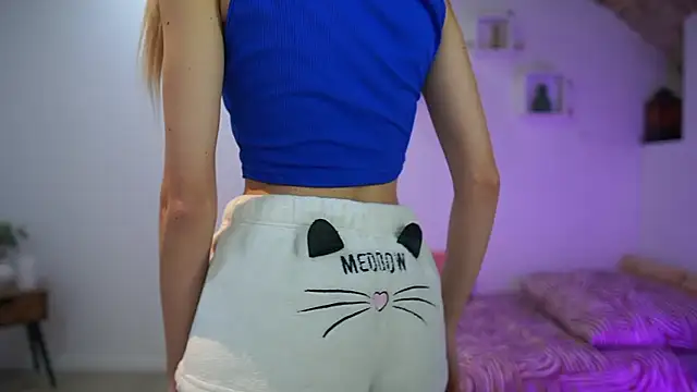 Amai  Liu online show from 01-17-26, 02:22