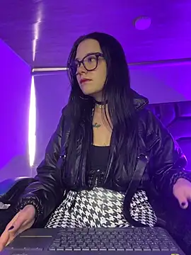 Isabella 21x online show from 06-19-26, 12:42
