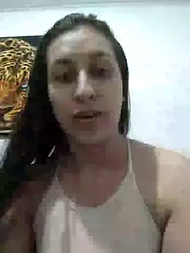 Snapshot of dulccemaria24 chatting on 05-08-26, 01:00 dulccemaria24 online show from 05-08-26, 01:00