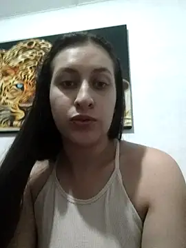 Snapshot of dulccemaria24 chatting on 05-14-26, 11:44 dulccemaria24 online show from 05-14-26, 11:44