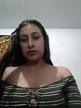 Snapshot of dulccemaria24 chatting on 06-08-26, 01:28 dulccemaria24 online show from 06-08-26, 01:28