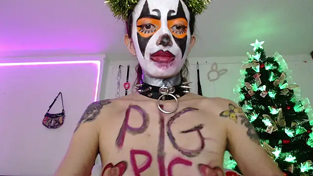 Eloise-brown online show from 12-24-24, 10:39