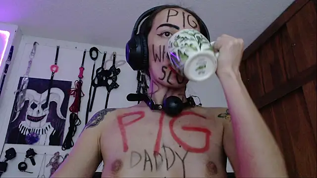 Eloise-brown online show from 01-08-25, 01:21