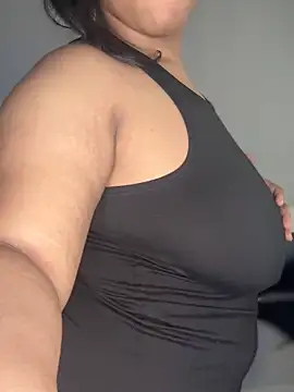 MissAriisback online show from 09-11-25, 08:20