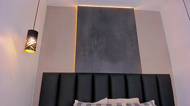 AmyPalmmer online show from 10-21-25, 11:44