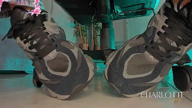 charlotte  grey online show from 01-08-26, 08:22