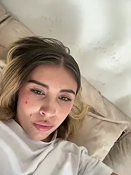 charlotte  grey online show from 06-28-26, 07:20